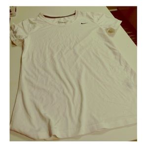 Nike Dri Fit Short Sleeve T-Shirt in White