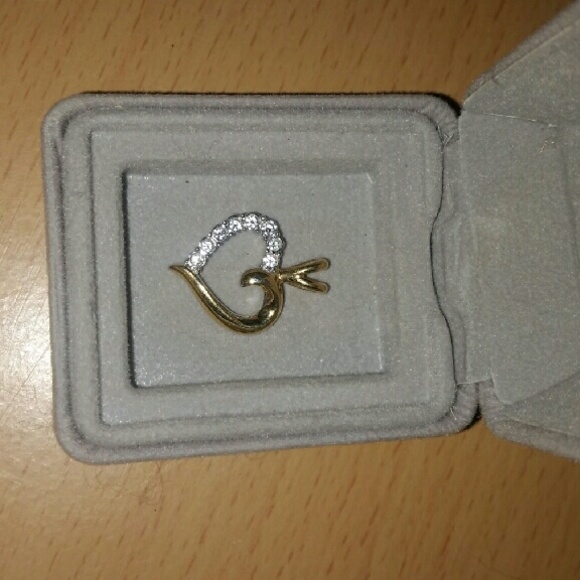 Gold heart necklace