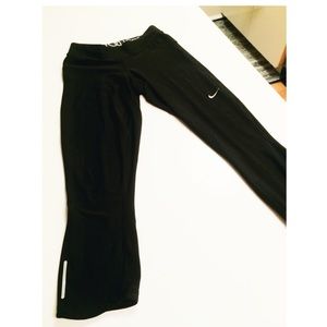 Women's Nike Dri-Fit Capri Slim Leggings in Black