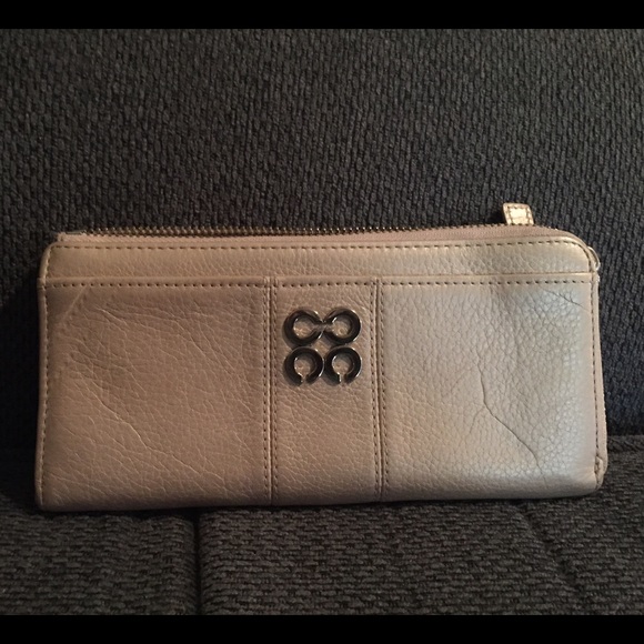 Leather champagne colored coach wallet!