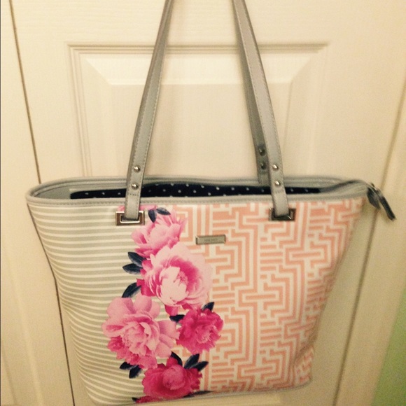 Nine West pocketbook