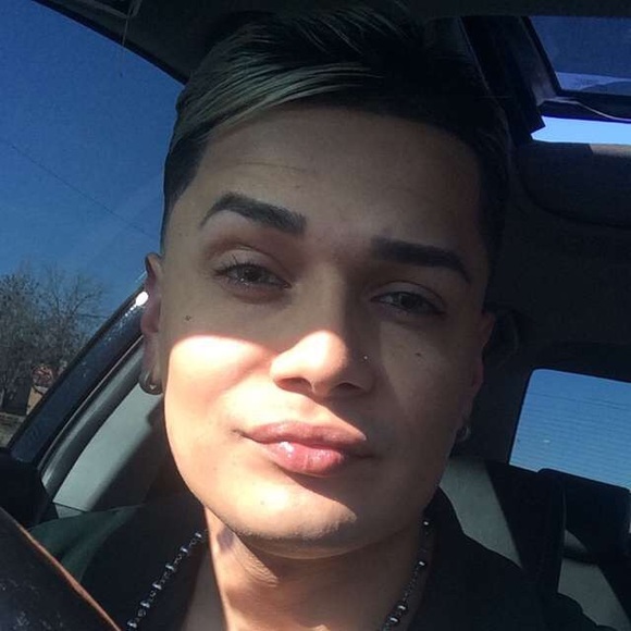 Meet your Posher, Dominic - Picture 1 of 1