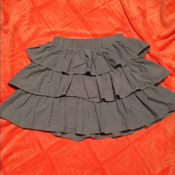 Wet seal layered frilly skirt!