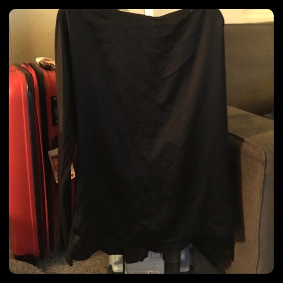 Black backless blouse - Picture 1 of 4