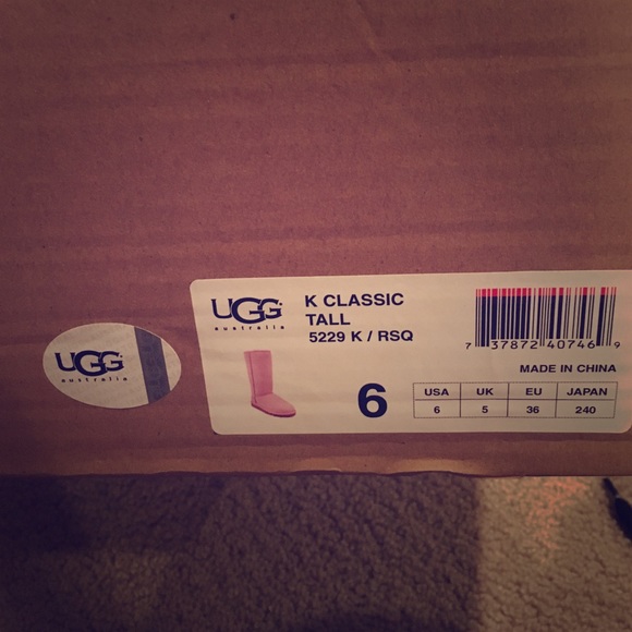 Brand new bright pink UGG's