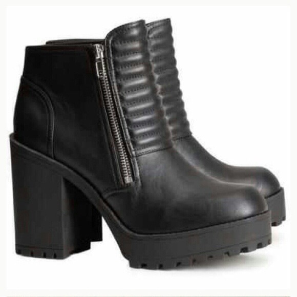 Chunky heeled moto boots