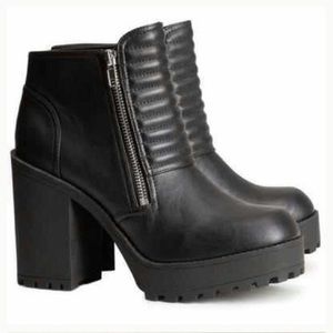 Chunky heeled moto boots