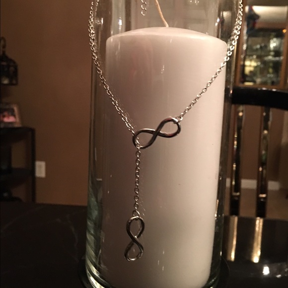 Jewelry - Double infinity necklace with  extender