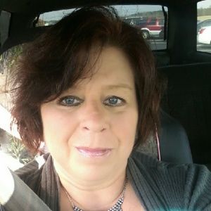 Meet your Posher, Angie