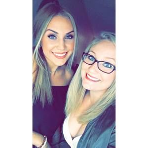 Meet your Posher, Courtney