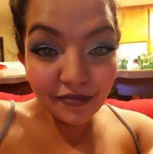 Meet your Posher, Marissa