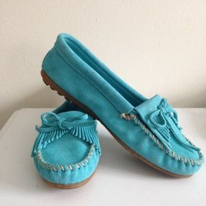 Minnetonka Teal Moccasins {size 8.5}