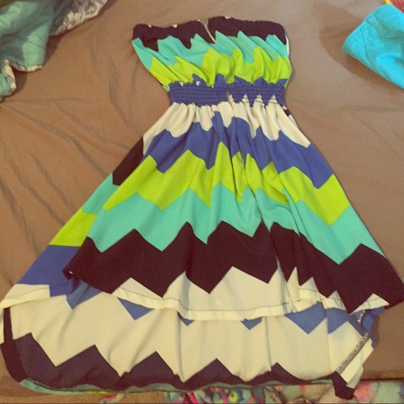 Women's strapless dress