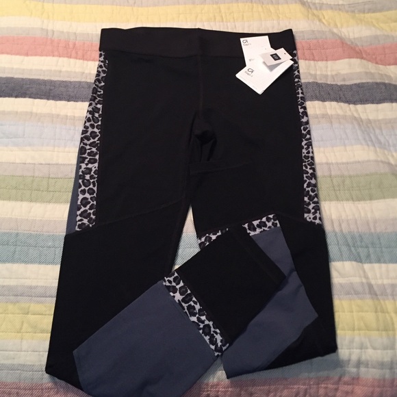 NWT gap gfast leggings