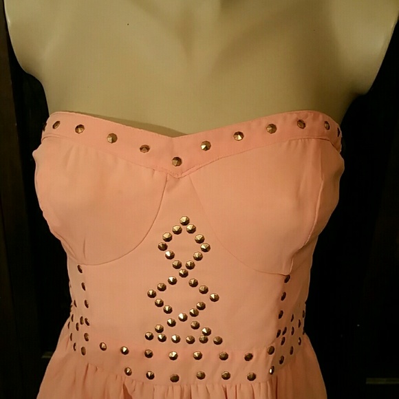 Charlotte Russe Dresses & Skirts - HOLD 4 LYNN Peach~Studs Strapless Lg EUC