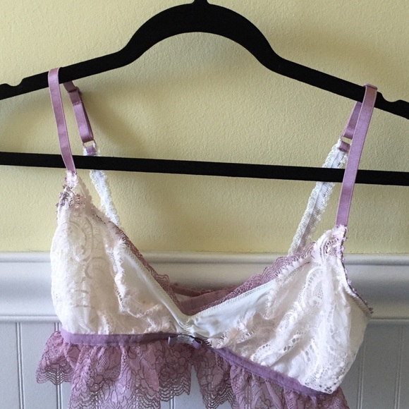 Champagne lace Bralet with Mauve Ruffle Lace hem - Picture 1 of 3