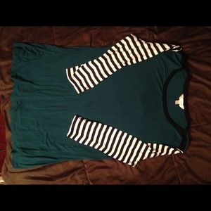 SHIRT WITH HALF SLEEVES.