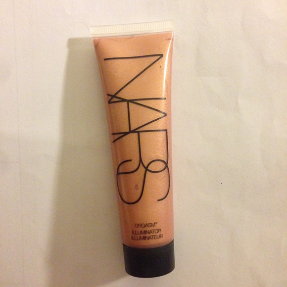 NARS ILLUMINATOR IN "ORGASM"