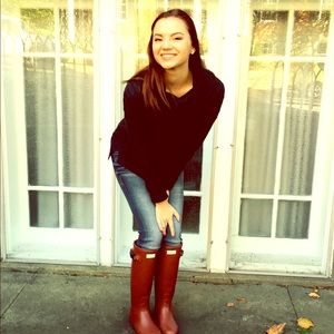 Meet your Posher, Davis