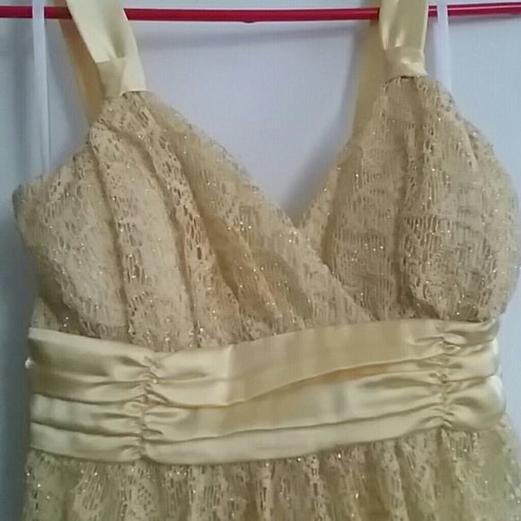 Dress - Picture 2 of 2