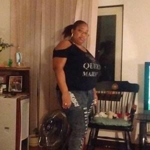 Meet your Posher, Carrie