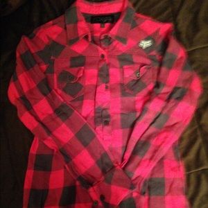 Long sleeve plaid button down.