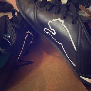 Puma Sneakers