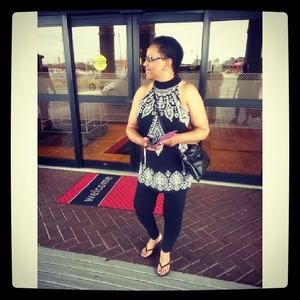 Meet your Posher, Sheila