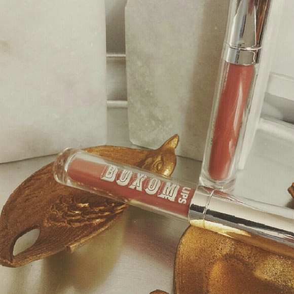 💎 FLASHSALE💎  BUXOM lips- Bianca