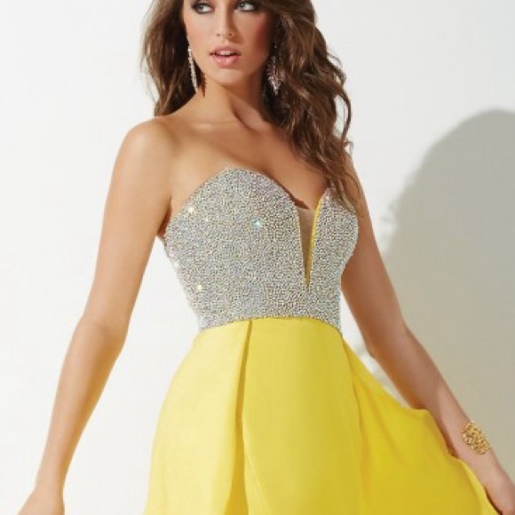 🎀Host Pick 4/23 Jovani Yellow Gown - Picture 3 of 4
