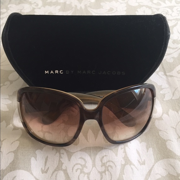 Marc by Marc Jacobs Olive Green Sunglasses - Picture 2 of 4