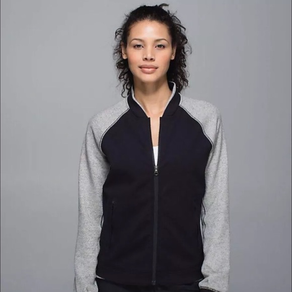 Lululemon Var-City Bomber! 🌟🌟new!!🌟🌟size 6!
