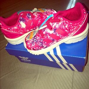 Baby girl Adidas size 5c