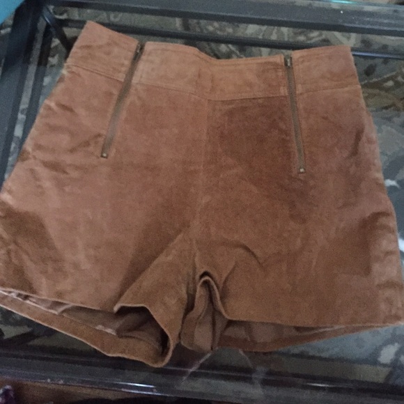 Forever 21 highwaisted suede short