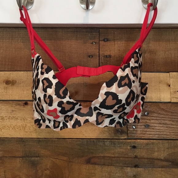 NEW Victoria's Secret - Very Sexy bra - 34C