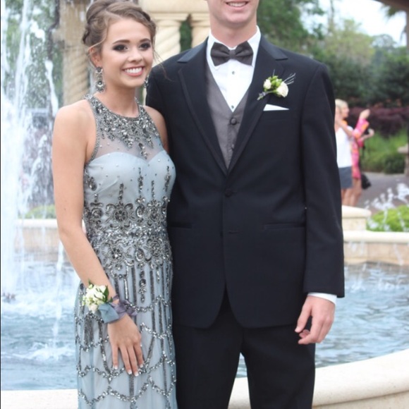 Beautiful beaded prom dress with shades of grey - Picture 3 of 3