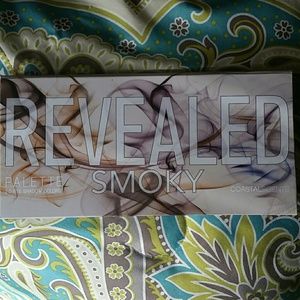 Revealed smoky palette