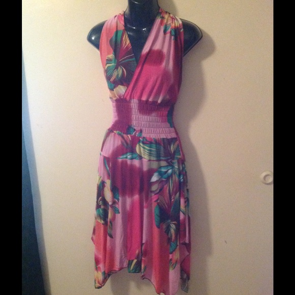 Backless tropical dress