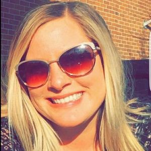 Meet your Posher, Chelsey