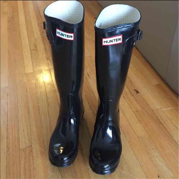 Black gloss hunter boots