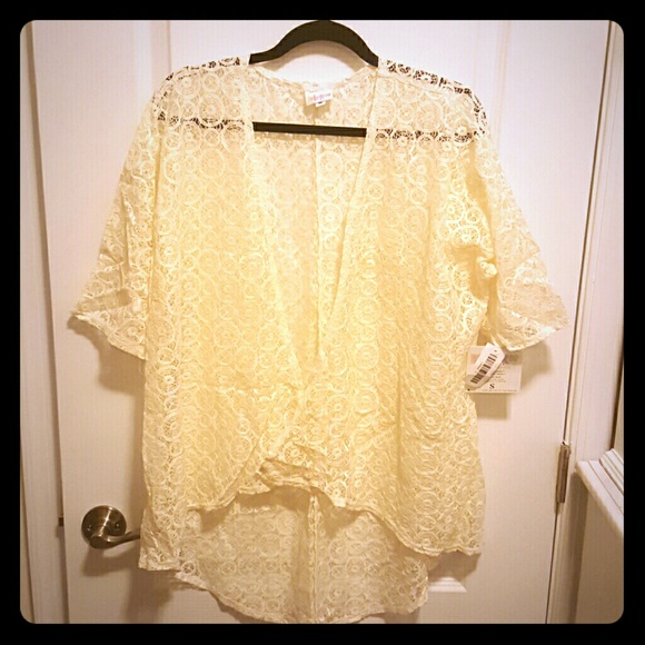 Lularoe Lindsay kimono