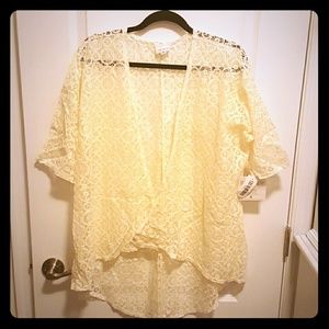 Lularoe Lindsay kimono