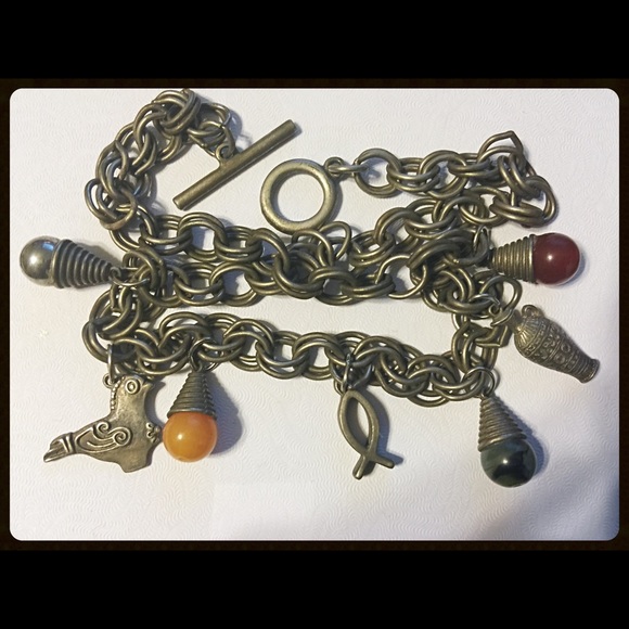 🎀BUNDLED🎀Unique Lucite Metal Charm Link Necklace - Picture 3 of 3