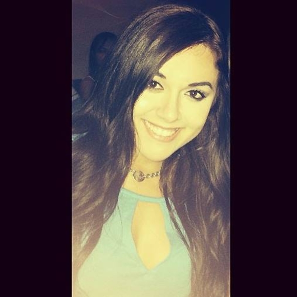 Meet your Posher, Victoria