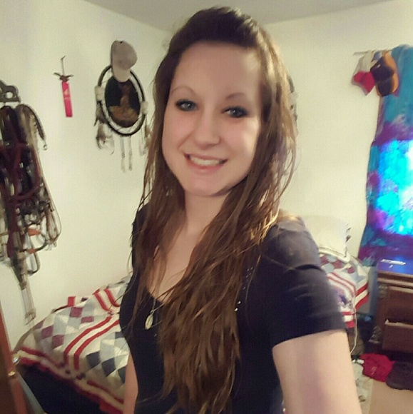 Meet your Posher, Raelyn - Picture 1 of 1