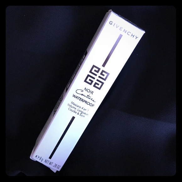 GIVENCHY waterproof black mascara - never used