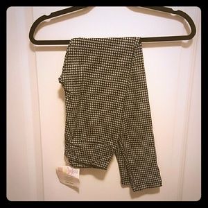 Lularoe Leggings in houndstooth