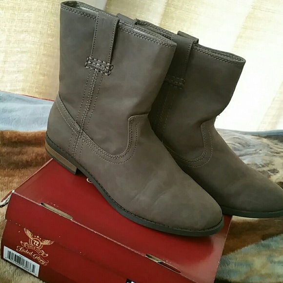 Faded Glory Pull-on Boots
