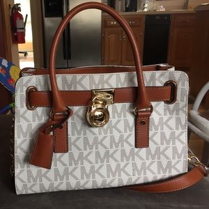 Brand new Michael Kors Hamilton Vanilla