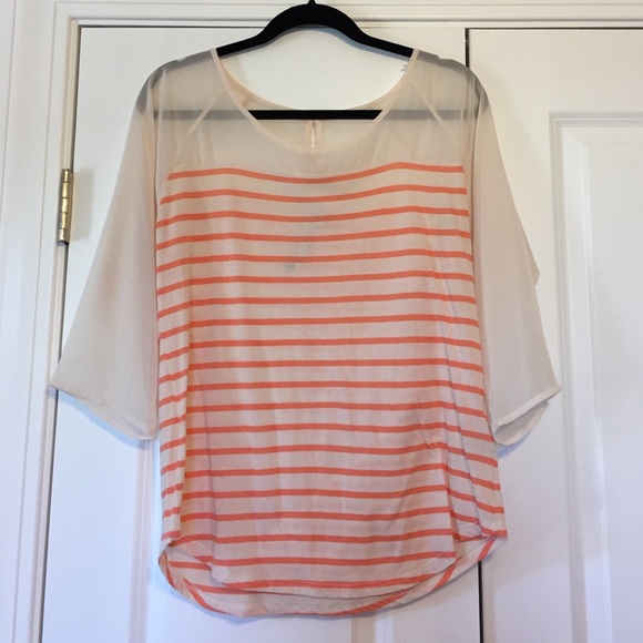 Lauren Conrad 3/4 top